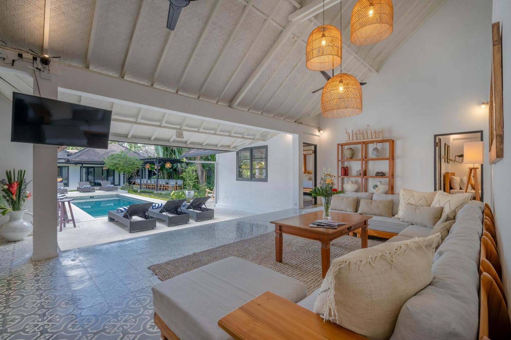 Aryana Estate Villa Seminyak Buitenkant foto