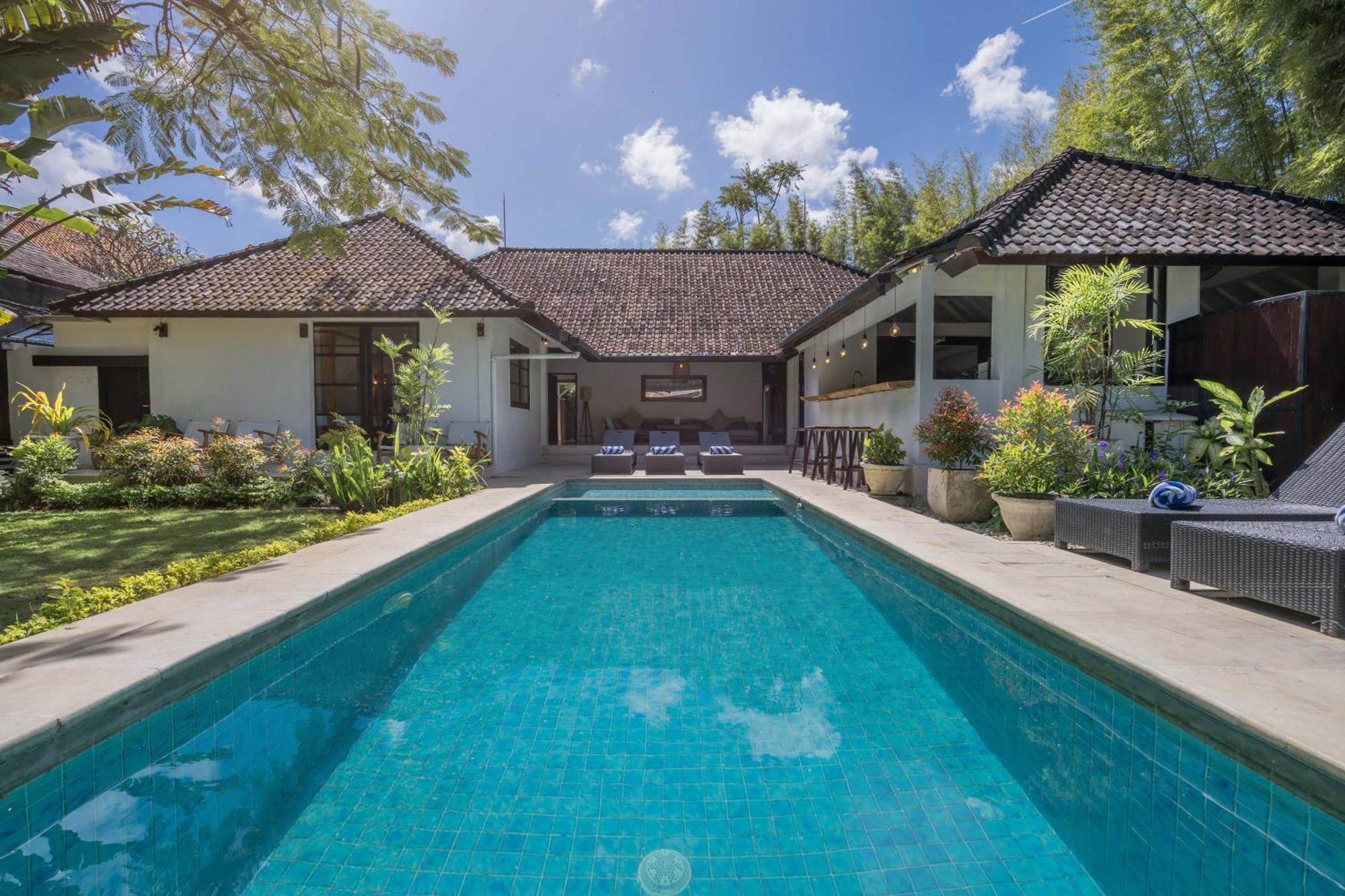Aryana Estate Villa Seminyak Buitenkant foto